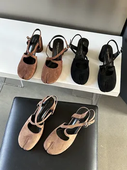 Женские босоножки с заклепками, летние модельные туфли из флока на толстом высоком каблуке с перекрестным ремешком сзади, черные, коричневые, цвета хаки, пикантные вечерние туфли-лодочки для вечеринок