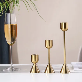 Простой золотой железный подсвечник Чашка для свечей Украшение гостиной Романтическое украшение ужина при свечах